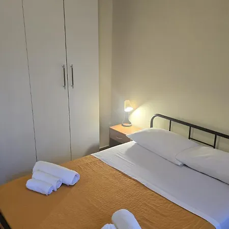 Tiburtina Apartament